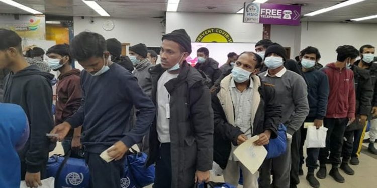 ৯৬৮ অবৈধ বাংলাদেশিকে ফেরত পাঠিয়েছে লিবিয়া