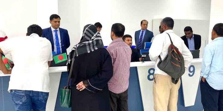 দুবাইয়ে আউটসোর্সিংয়ের মাধ্যমে পাসপোর্ট সেবা পাবেন বাংলাদেশিরা