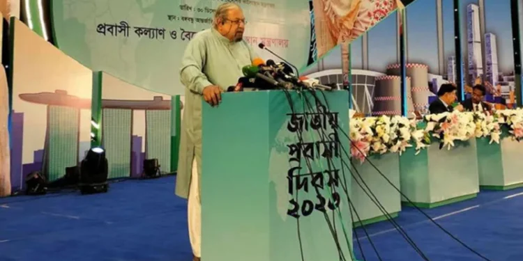 রেমিট্যান্স আনা আমাদের কাজ না: প্রবাসী কল্যাণমন্ত্রী