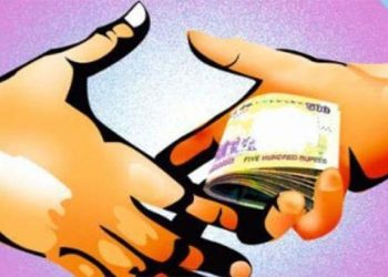 চাঁদাবাজদের প্রাণনাশের হুমকি, আতঙ্কে প্রবাসী
