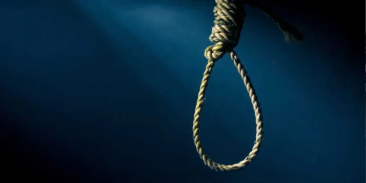 ফাঁসির দড়ি গলায় নিয়ে মাফ পেলেন হত্যাকারী