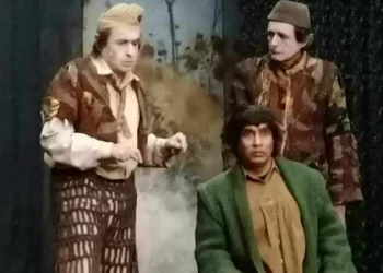ফ্রান্সের নাট্যমঞ্চে মুগ্ধতা ছড়াচ্ছেন বাংলাদেশি শোয়েব