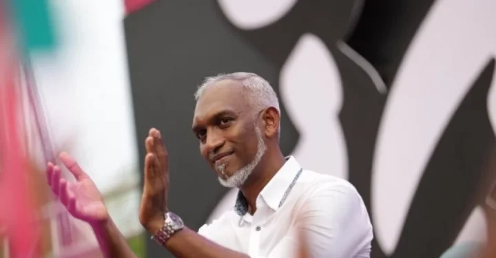 ভারতীয় সেনাদের সরে যেতে সময় বেঁধে দিলেন মুইজ্জু