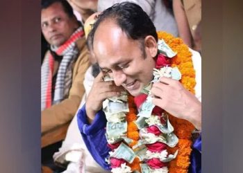বাজিমাত করলেন ব্যারিস্টার সুমন