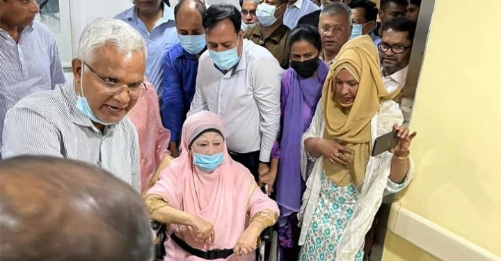 দীর্ঘ ৫ মাস পর হাসপাতাল থেকে বাসায় যাচ্ছেন খালেদা জিয়া
