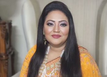 ‘নিজের খ্যাতিটাও মাঝে মাঝে গলার কাঁটা মনে হয়’