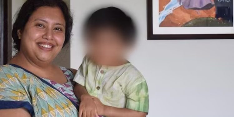 বেড়াতে নিয়ে গিয়ে ৪ বছরের শিশুকে হত্যা