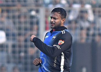 সিঙ্গাপুর যাচ্ছেন সাকিব