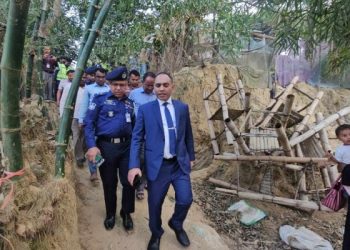 নাইক্ষ্যংছড়ি সীমান্তের ২৪০ পরিবারকে সরিয়ে নেওয়ার নির্দেশ প্রশাসনের