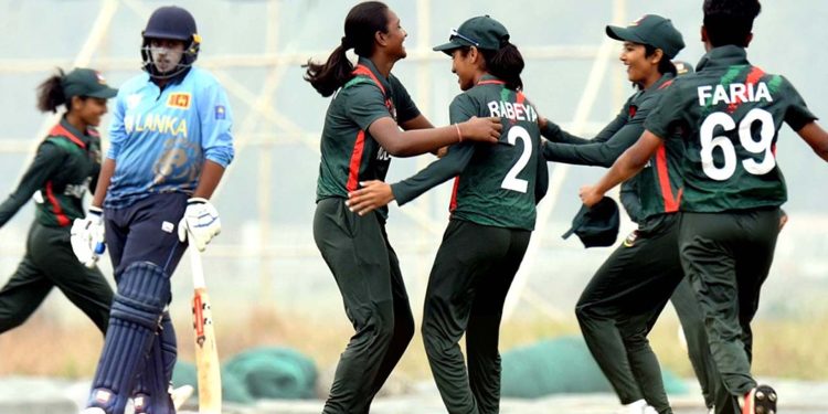 বাংলাদেশকে ৩৬ রানে হারিয়ে শিরোপা জিতল শ্রীলঙ্কা