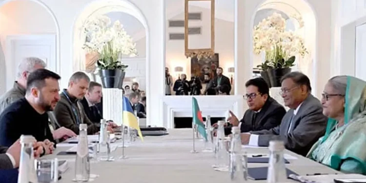 মিউনিখে শেখ হাসিনা-জেলেনস্কি বৈঠক অনুষ্ঠিত