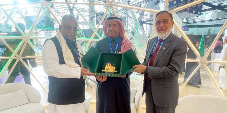 সৌদি প্রবাসীদের সঠিক সময়ে পাসপোর্ট দেওয়ার নির্দেশ