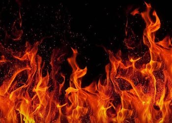 এবার ওয়ারীতে রেস্টুরেন্টে আগুন