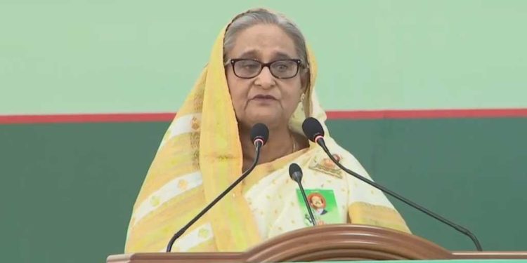 বিএনপি ইফতার পার্টিতে আওয়ামী লীগের গিবত গায়: প্রধানমন্ত্রী
