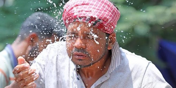 দেশব্যাপী ৩ দিনের হিট অ্যালার্ট জারি
