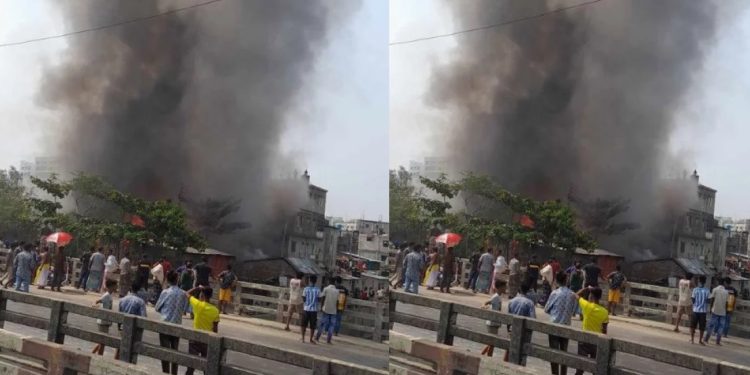 ফিরিঙ্গি বাজারের বস্তির আগুন নিয়ন্ত্রণে