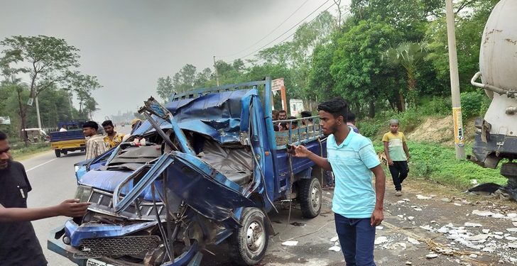 ঢাকা-সিলেট মহাসড়কে পিকআপ ট্রাক সংঘর্ষে নিহত ২