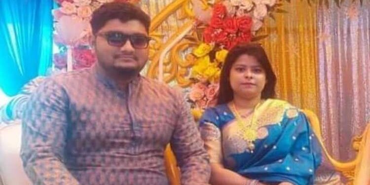 রাস্তা পার হওয়ার সময় বাসচাপায় স্বামী-স্ত্রী নিহত