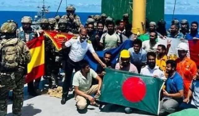 দুবাইয়ে পথে এমভি আবদুল্লাহ, পাহারায় স্পেন-ইতালি