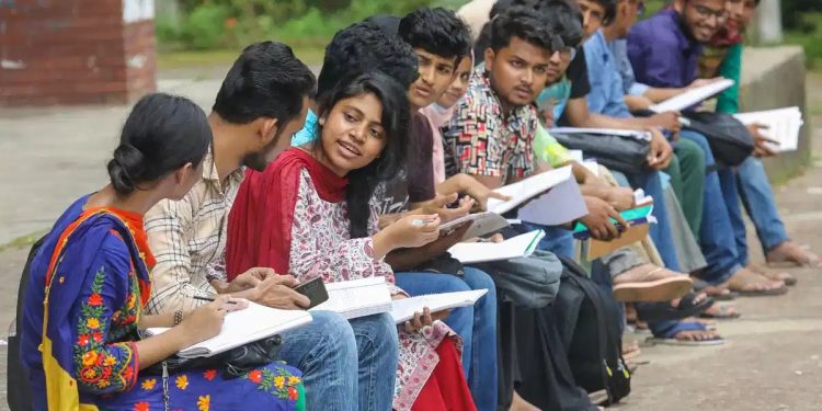 চাকরিতে আবেদনের বয়স ৩৫ করা হচ্ছে