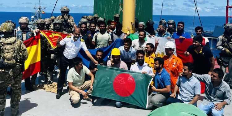 ‘৫০ লাখ ডলার দিয়ে’ ছাড়া পেল এমভি আবদুল্লাহ