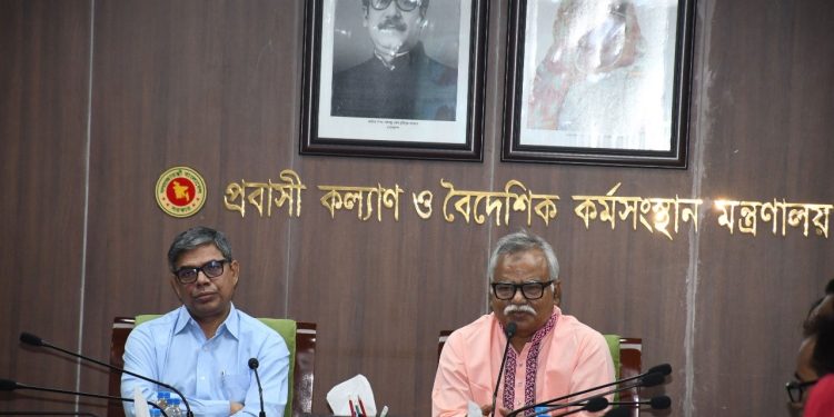 মন্ত্রণালয়ের সুনাম বৃদ্ধিতে সবাইকে কাজ করতে হবে : প্রতিমন্ত্রী