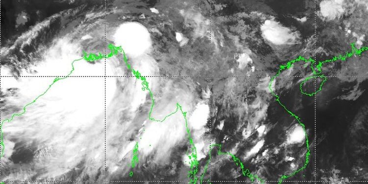 ঘূর্ণিঝড়টি উপকূল অতিক্রম করতে কত সয়ম লাগবে