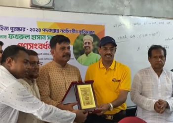 নরসিংদীতে ফখরুল হাসানকে গণসংবর্ধনা