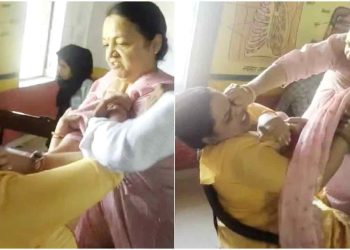 স্কুলে দেরি করে আসায় শিক্ষককে পেটালেন অধ্যক্ষ