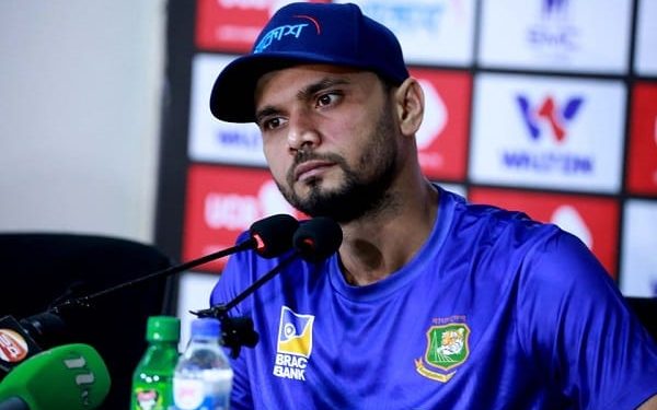 বাংলাদেশের বিশ্বকাপ দলে কারা আছেন, জানেন না মাশরাফী