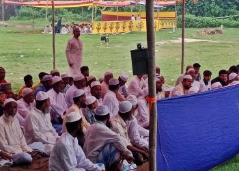 বংশগত বিবাদ, এক মাঠে ঈদের দুই জামাত