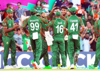 টস হেরে বোলিংয়ে বাংলাদেশ, বাদ সৌম্য