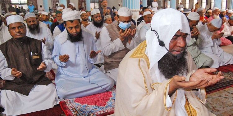 কোটা আন্দোলন ঘিরে হতাহতদের জন্য সরকারের পক্ষ থেকে দোয়া