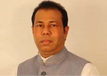 পরিচয় মিলেছে ৪০০ কোটি টাকার সেই পিয়নের!