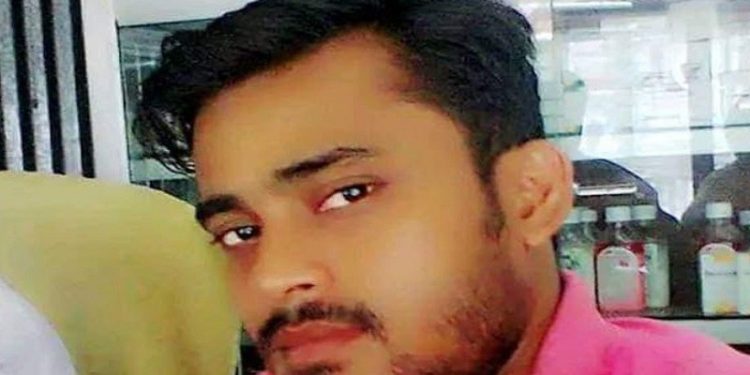 বিয়ের দাওয়াত দিতে গিয়ে দুর্ঘটনা প্রাণ গেল হবু বরের