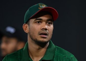 ঘুমের জন্য ভারতের বিপক্ষে ম্যাচ মিস, ক্ষমা চাইলেন তাসকিন!