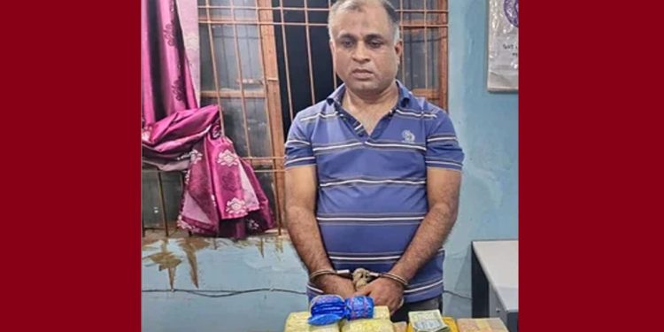 ৭০ হাজার পিস ইয়াবাসহ গ্রেপ্তার মাদকদ্রব্য নিয়ন্ত্রণ কর্মকর্তা