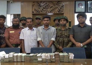 দুই ব্যাগে পাওয়া গেল সাড়ে ৮৮ লাখ টাকা
