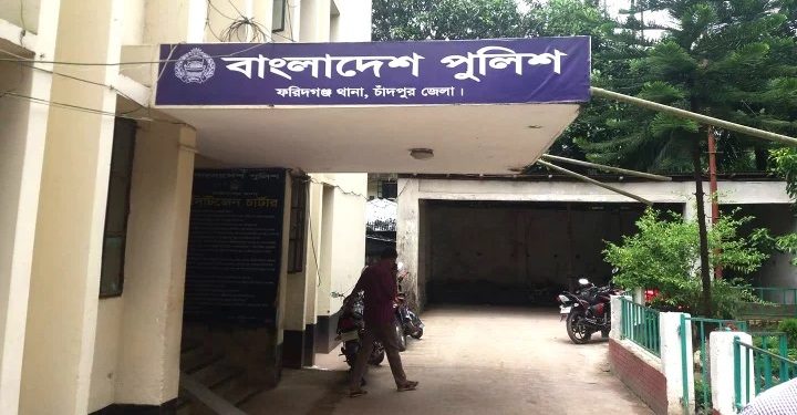 ১৫ লাখ টাকা নিয়ে প্রেমিকের সঙ্গে পালালেন প্রবাসীর স্ত্রী