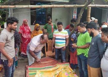 স্ত্রীর ওপর রাগ করে সন্তানকে হত্যার পর বাবার আত্মহত্যা