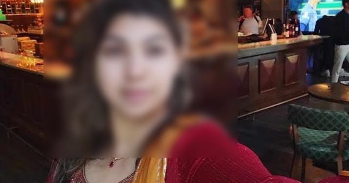 ‘যে মেয়ের শরীরে উনারা হাত দিতে পারতো, ওকেই ভালো জায়গায় নিয়ে রাখতেন’