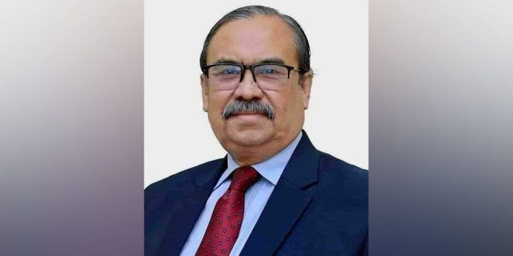 দেশ ছেড়েছেন সদ্য সাবেক প্রধান বিচারপতি ওবায়দুল হাসান