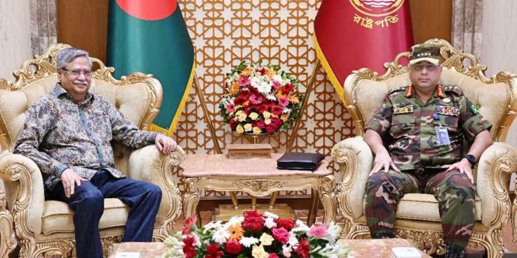 রাষ্ট্রপতির সঙ্গে সেনাপ্রধানের সাক্ষাৎ