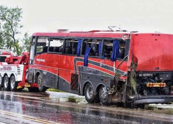 যুক্তরাষ্ট্রে যাত্রীবাহী বাস দুর্ঘটনায় নিহত ৮