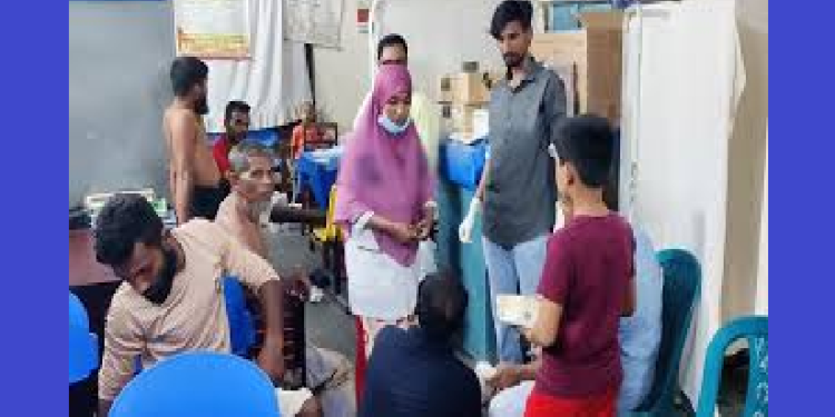 কুকুরের কামড়ে নার্সসহ ১৪ জন আহত