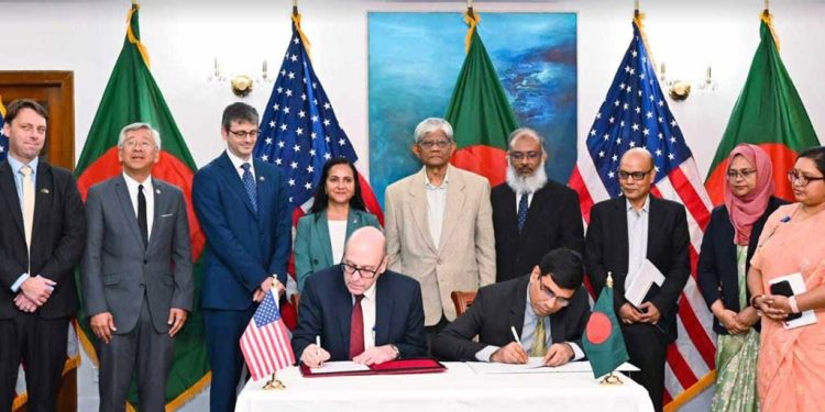 অন্তর্বর্তী সরকারকে ২০০ মিলিয়ন ডলার সহায়তা দেবে যুক্তরাষ্ট্র