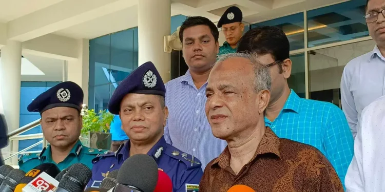পুলিশকে মানবিক বাহিনী রূপে ফেরাতে কাজ চলছে : স্বরাষ্ট্র উপদেষ্টা