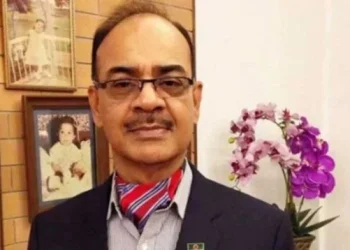 ২ দিনের রিমান্ডে সাবেক বিমানমন্ত্রী ফারুক খান