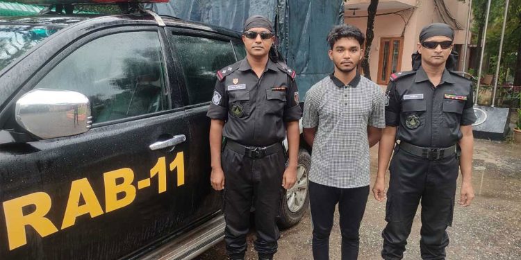 কুমিল্লার কলেজ ছাত্রীকে তুলে নিয়ে গাজীপুরে আটকে রেখে ধর্ষণ, যুবক গ্রেপ্তার