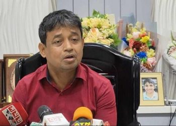 অজ্ঞাত স্থান থেকে হারুন, আমাকে মোয়া বানানো হচ্ছে